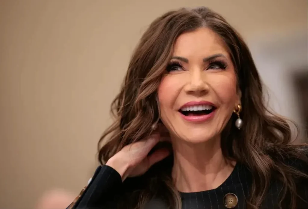 Kristi Noem Height
